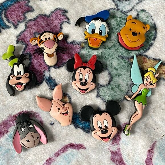Disney Vintage Parks Pooh Mickey Character Magnet Set soft 3D Goofy tinkerbell 9 - Picture 6 of 6